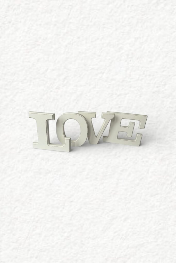 LOVE Letter (H14 cm)